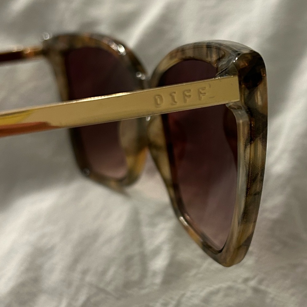 Diff Eyewear “Heidi” Sunglasses - image 7